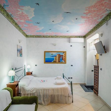 Il Cielo In Una Stanza Scalea Exteriör bild
